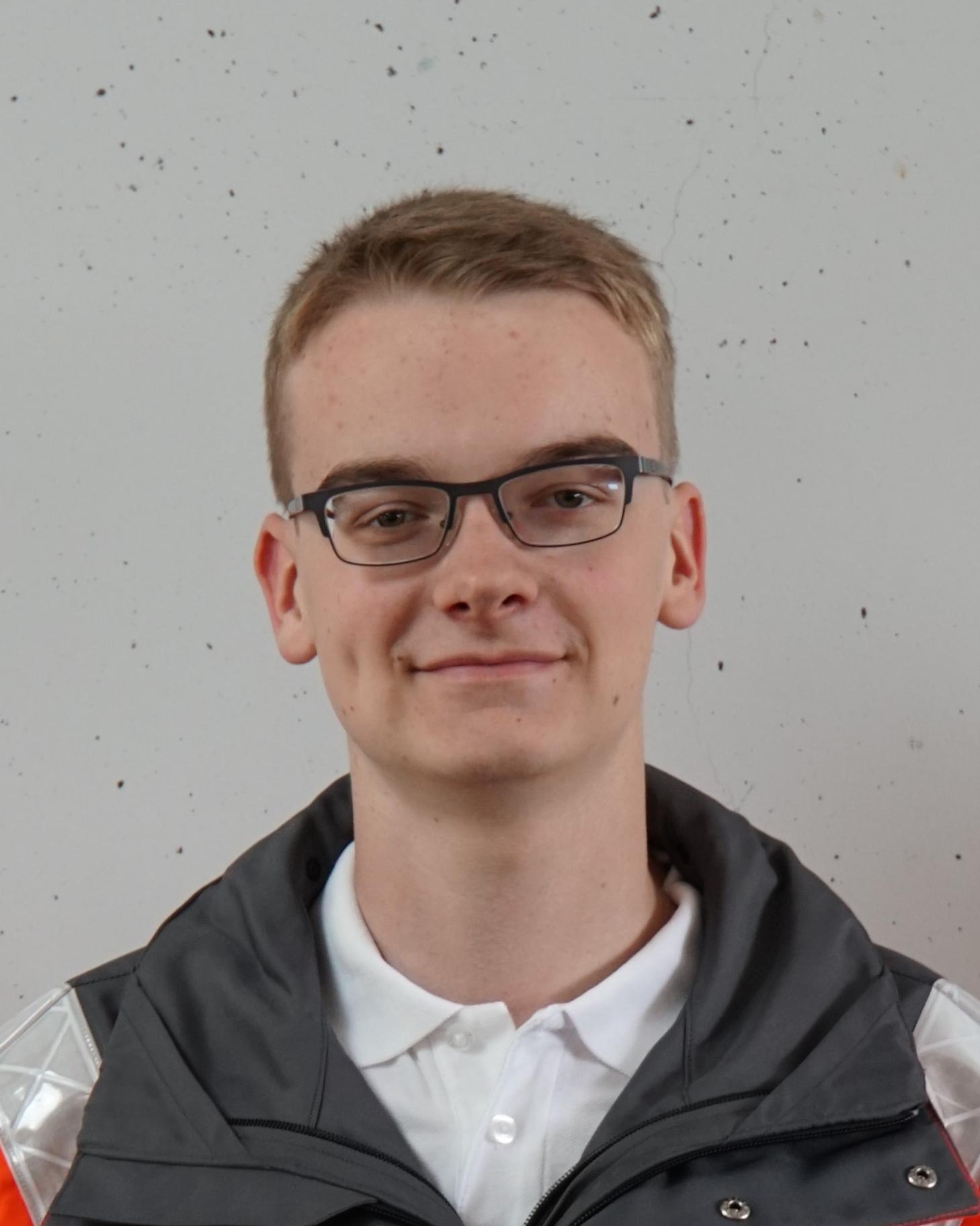 Holzapfel, Lukas